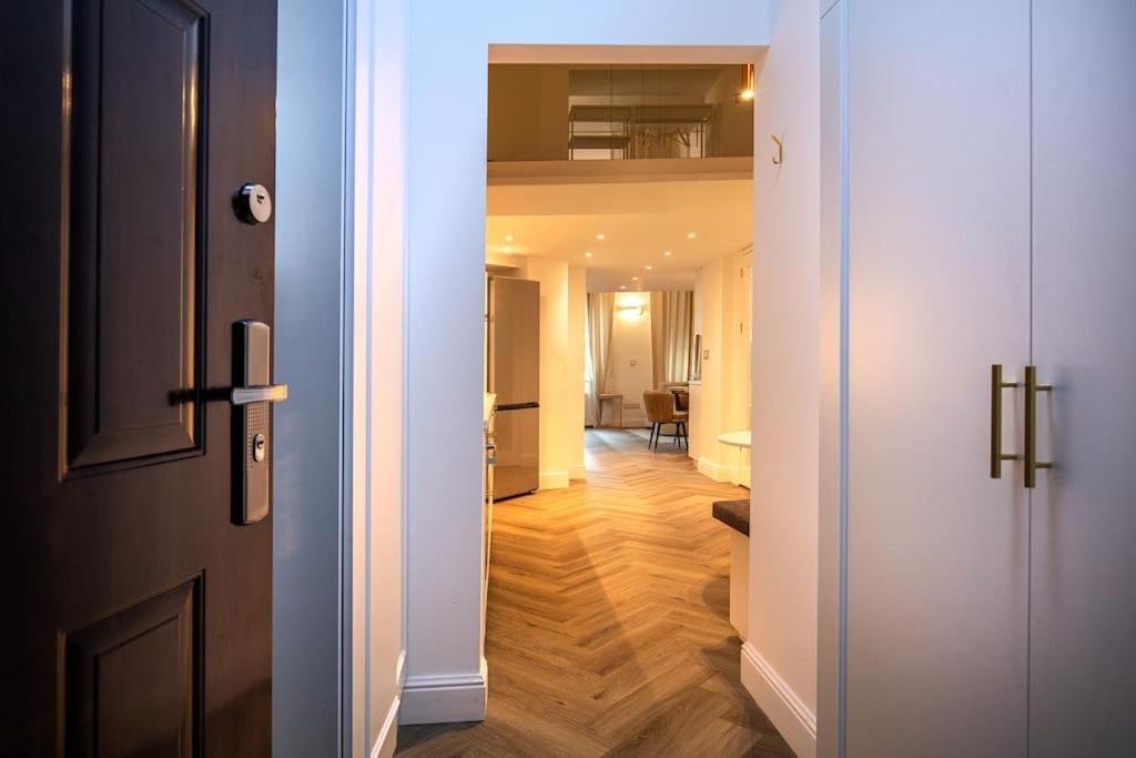 Orangehomes Luxury Apartment Next To Gellert Hill Будапеща Екстериор снимка