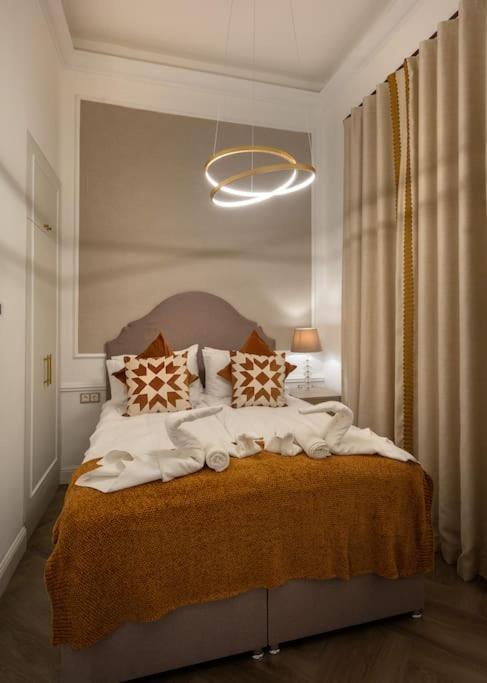 Orangehomes Luxury Apartment Next To Gellert Hill Будапеща Екстериор снимка