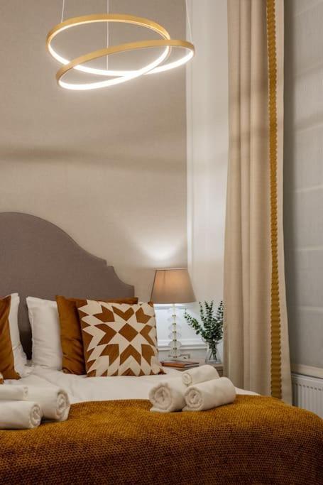 Orangehomes Luxury Apartment Next To Gellert Hill Будапеща Екстериор снимка